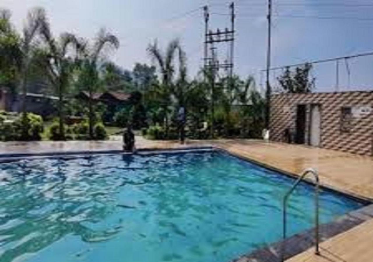 Hotel Metro Palace Resort Karjat Luaran gambar