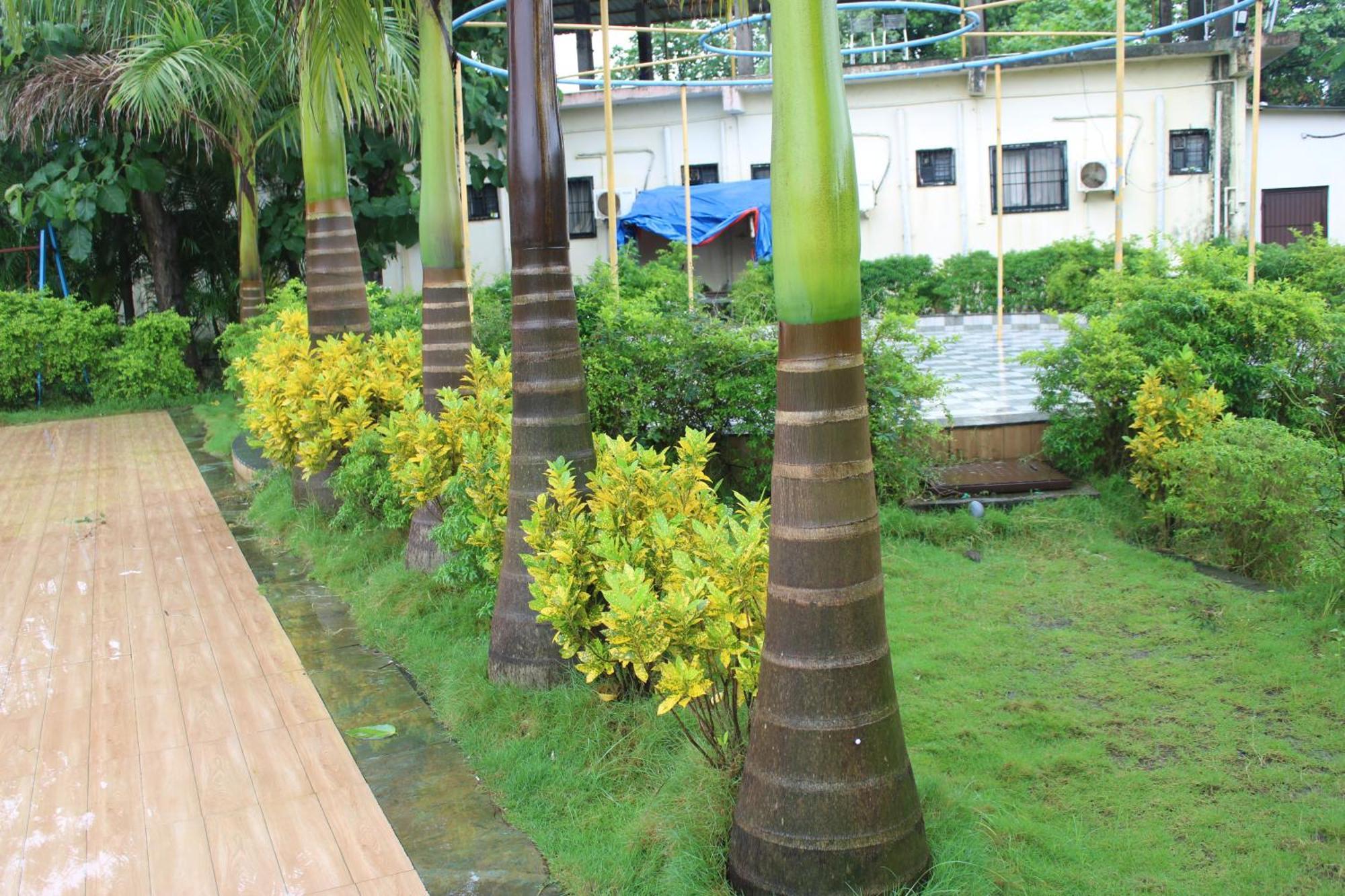 Hotel Metro Palace Resort Karjat Luaran gambar