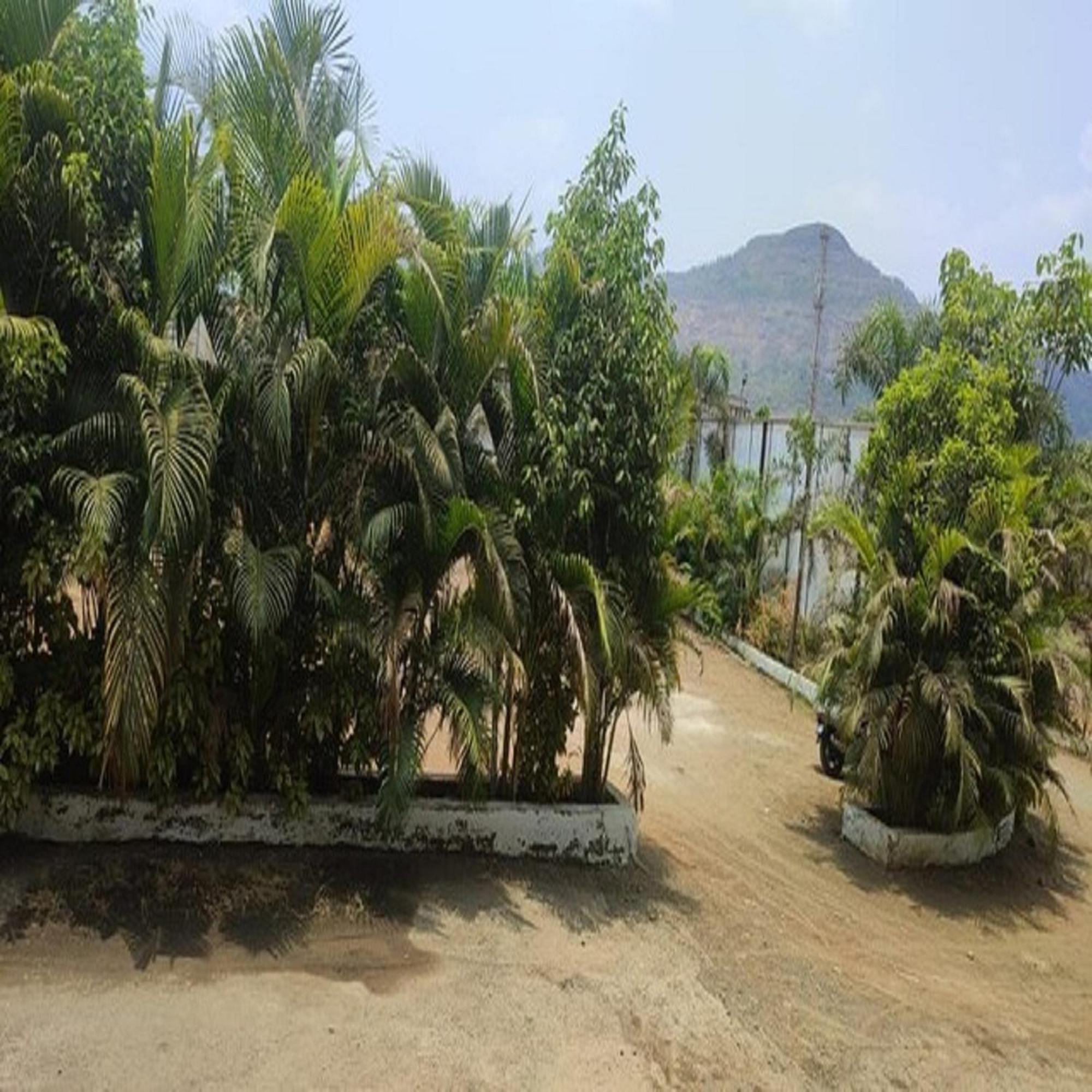 Hotel Metro Palace Resort Karjat Luaran gambar